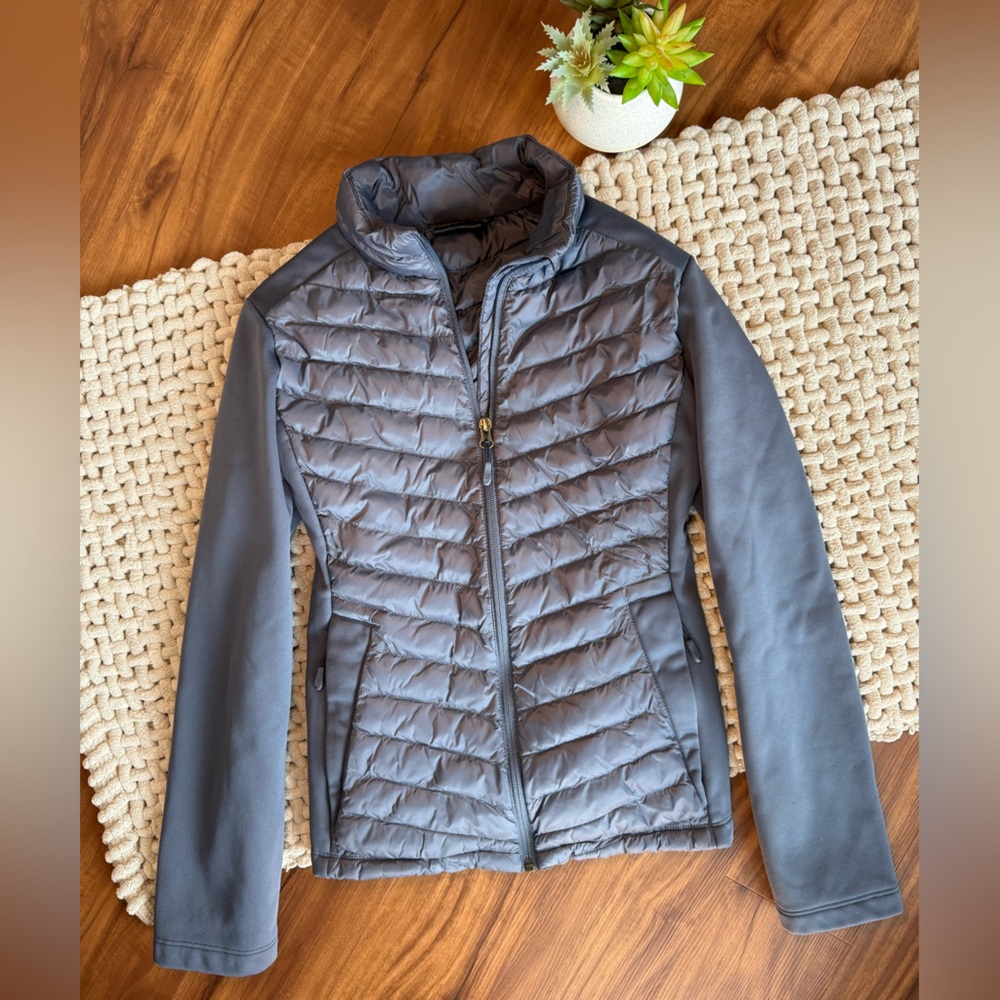 32° Heat | Women’s Light Packable Full Zip Chevron Puffer Jacket Gray | Small
